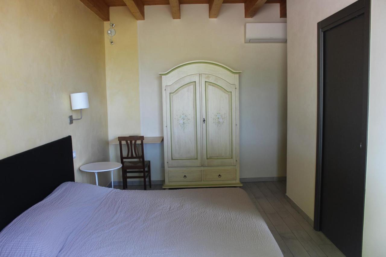 B&B Ai Prati Lesignana Luaran gambar